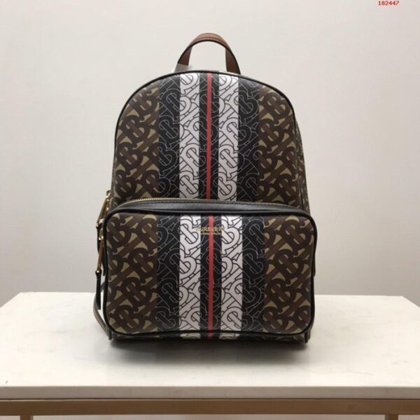 Burberry-バーバリー-人気バックパック-カジュアルバッグ-リュックサックパック SJB182447