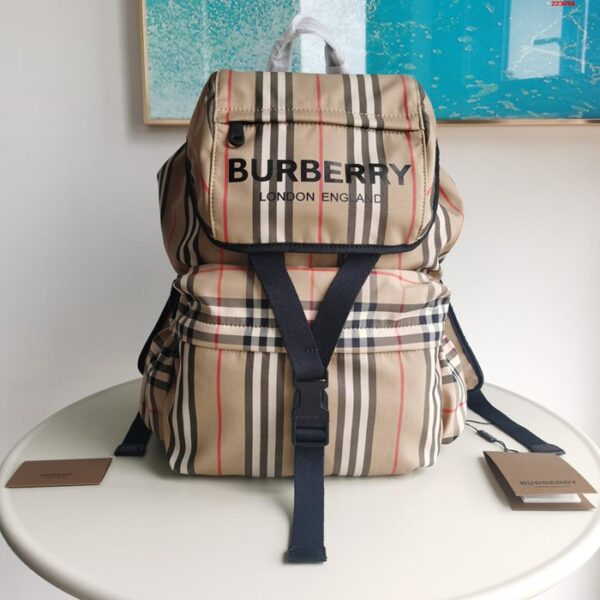 Burberry-バーバリー-人気バックパック-カジュアルバッグ-リュックサックパック SJB223718