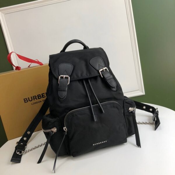 Burberry-バーバリー-人気バックパック-カジュアルバッグ-リュックサックパック SJB237650