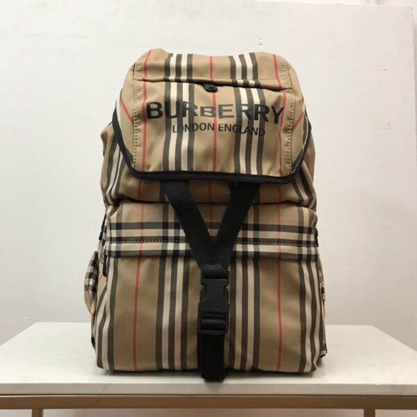 Burberry-バーバリー-人気バックパック-カジュアルバッグ-リュックサックパック SJB237726