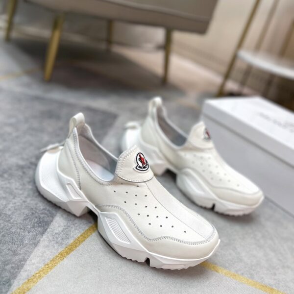 Moncler靴（モンクレール）メンズ シューズ メンズ靴 NX241102