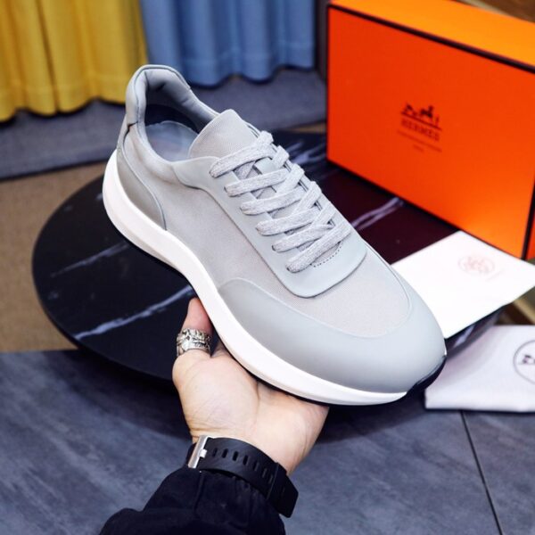 Hermes エルメス スニーカー(メンズ) メンズ靴 NX243357