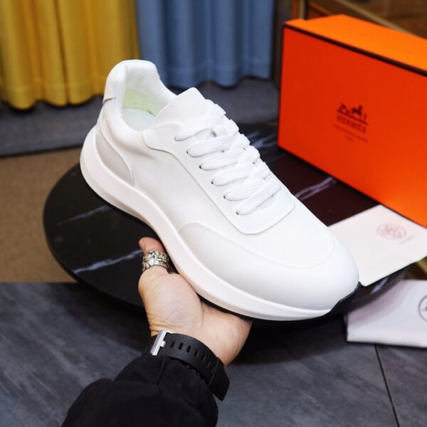 Hermes エルメス スニーカー(メンズ) メンズ靴 NX243359