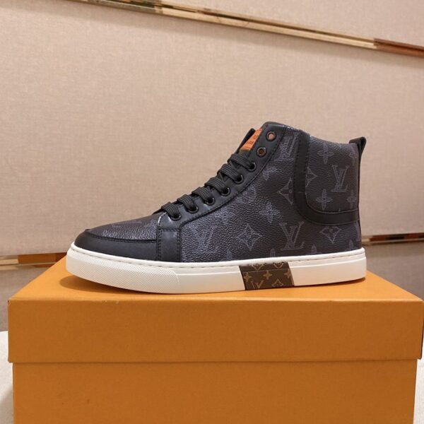 Louis Vuitton(ルイヴィトン) スニーカー(メンズ) メンズ靴 NX244846