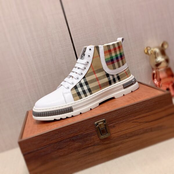 Burberry（バーバリー）メンズ シューズ メンズ靴 NX244847