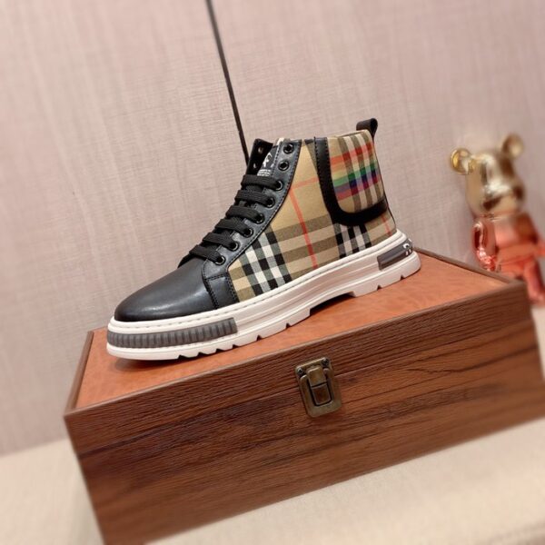 Burberry（バーバリー）メンズ シューズ メンズ靴 NX244853