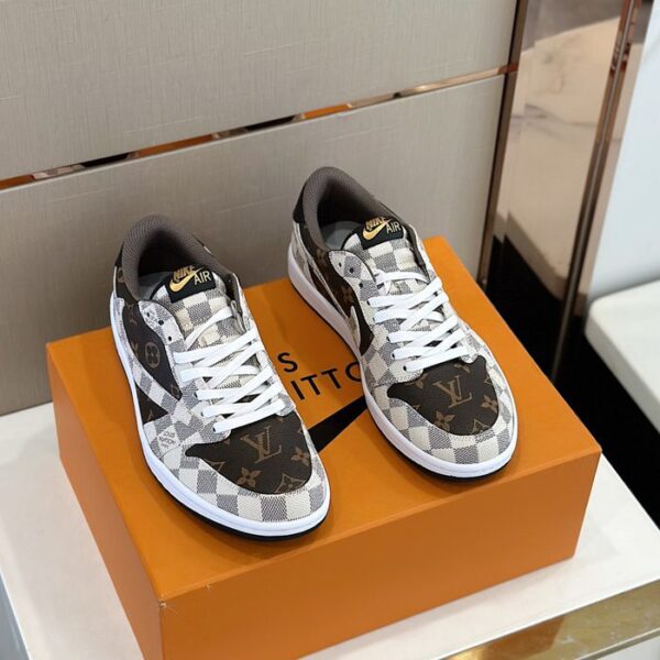 Louis Vuitton(ルイヴィトン) スニーカー(メンズ) メンズ靴 NX244855