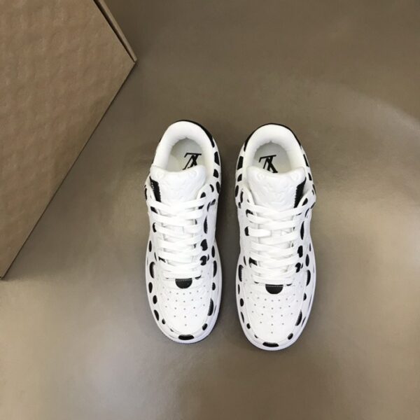Louis Vuitton(ルイヴィトン) スニーカー(メンズ) メンズ靴 NX244857