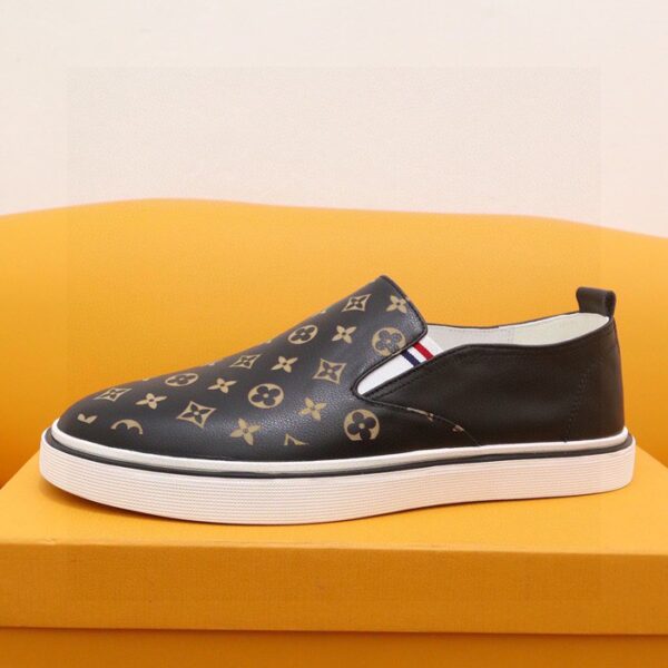 Louis Vuitton(ルイヴィトン) スニーカー(メンズ) メンズ靴 NX244957