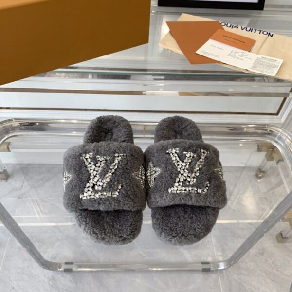 Louis Vuitton(ルイヴィトン) サンダル (メンズ) スリッパ レ NX245023