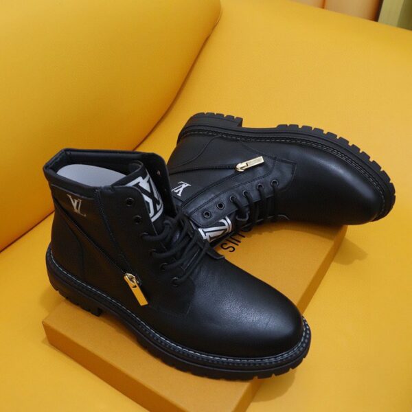 Louis Vuitton(ルイヴィトン) スニーカー(メンズ) メンズ靴 NX252153