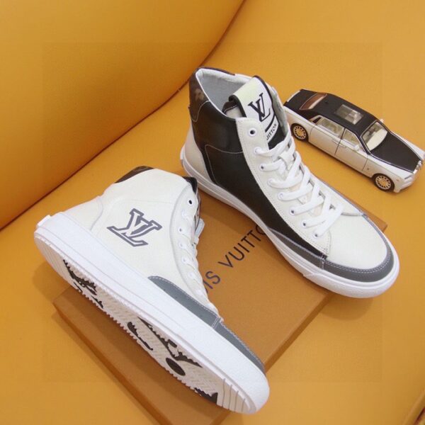 Louis Vuitton(ルイヴィトン) スニーカー(メンズ) メンズ靴 NX252159