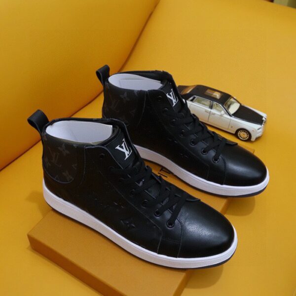 Louis Vuitton(ルイヴィトン) スニーカー(メンズ) メンズ靴 NX252161