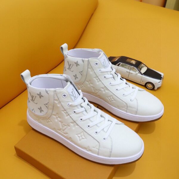 Louis Vuitton(ルイヴィトン) スニーカー(メンズ) メンズ靴 NX252162