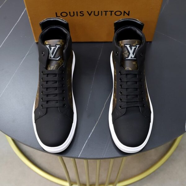 Louis Vuitton(ルイヴィトン) スニーカー(メンズ) メンズ靴 NX252229