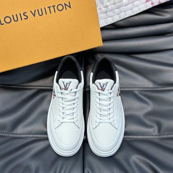 Louis Vuitton(ルイヴィトン) スニーカー(メンズ) メンズ靴 NX253693