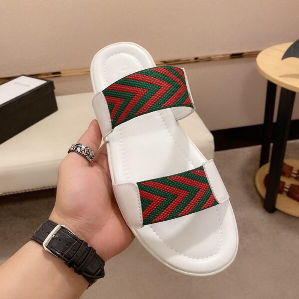 Gucciメンズ 靴 グッチ サンダル メンズ スリッパ レ NX256732