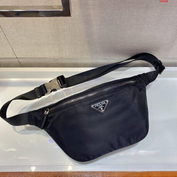 Prada プラダ ショルダーバッグ (メンズ)(レディース) NB180589