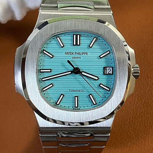 パテック フィリップコピー時計 ノーチラス ティファニーブルー 5711/1A-018 'Tiffany & Co.'