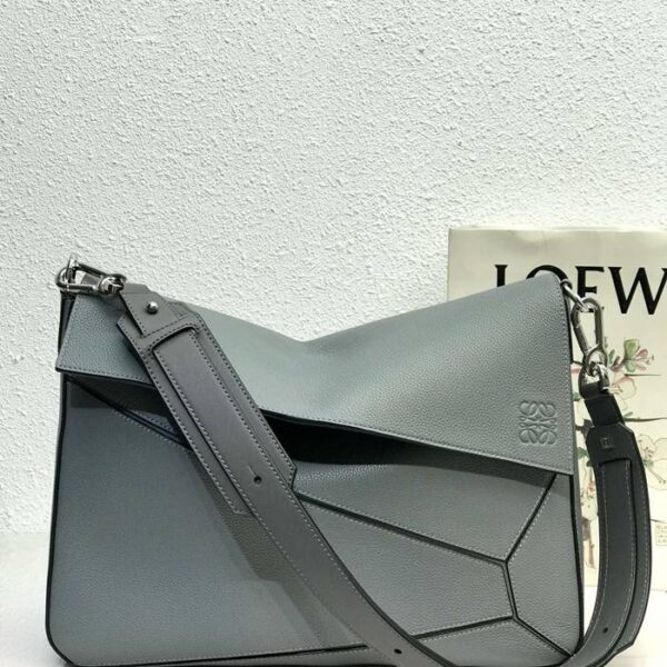 Loewe ロエベ メッセンジャーバッグ NB209008