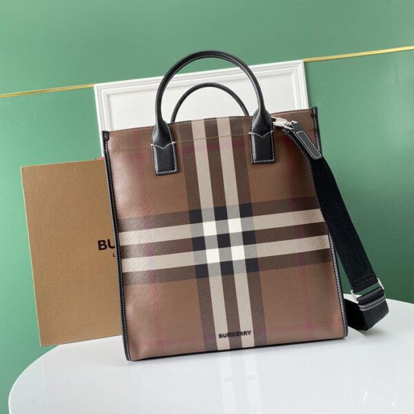 Burberry バーバリー バッグ NB215596