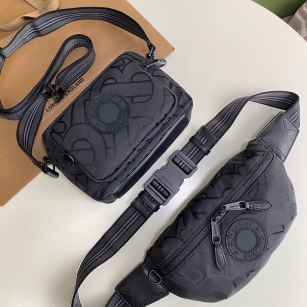 Burberry バーバリー ショルダーバッグ (メンズ)(レディース) NB215658