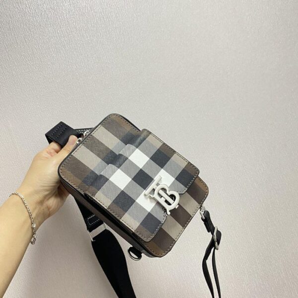 Burberry バーバリー ショルダーバッグ NB217679