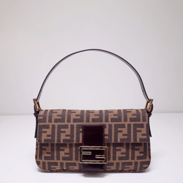 Fendi フェンディ レディースバッグ  SIZE:26x16x4cm