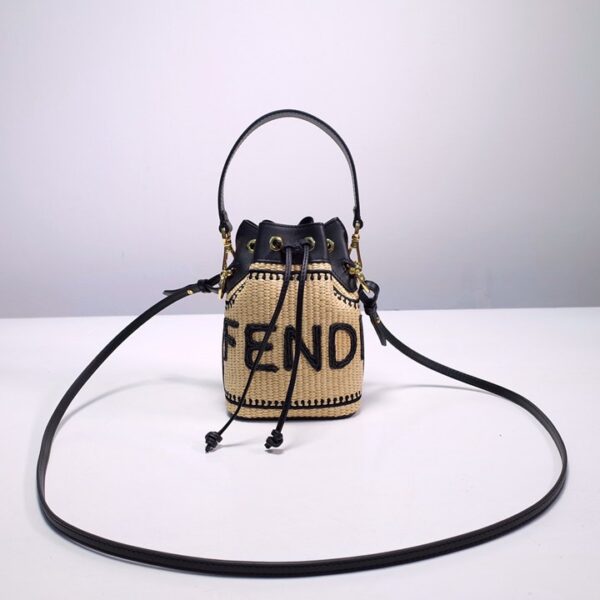 Fendi フェンディ レディースバッグ  SIZE:18x12x10cm