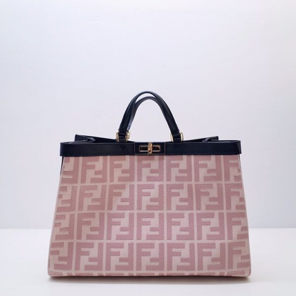 Fendi フェンディ レディースバッグ  SIZE:41x29x15cm