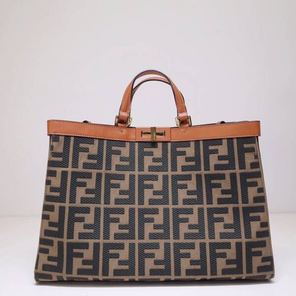 Fendi フェンディ レディースバッグ  SIZE:41x29x15cm