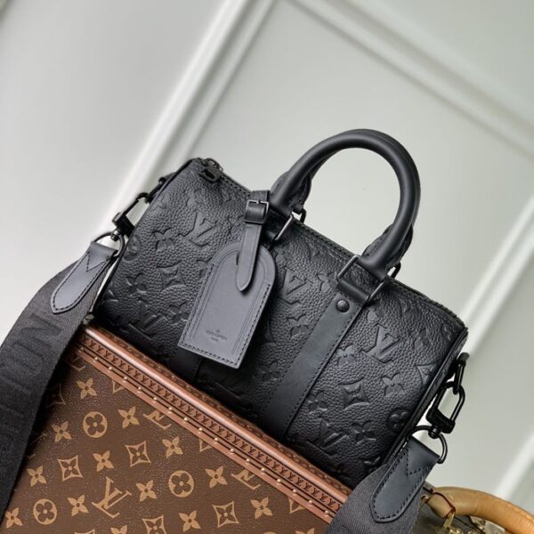 Louis Vuitton ルイヴィトン トートバッグ NB230020