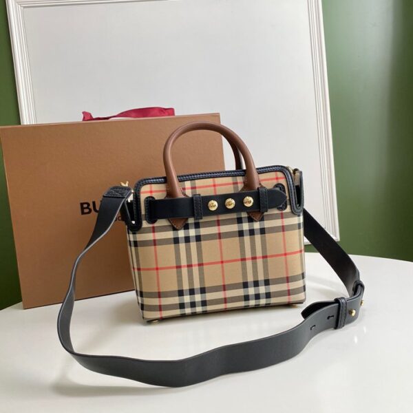 Burberry バーバリー  レディースバッグ  SIZE:21.5x19x12cm