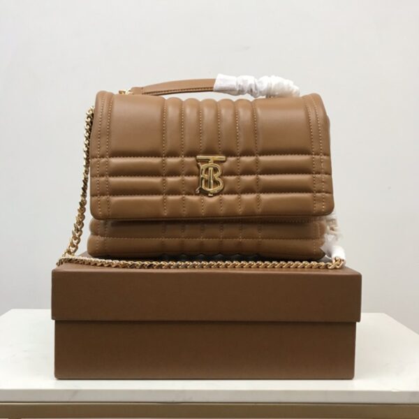 Burberry バーバリー  レディースバッグ  SIZE:26x18x10cm