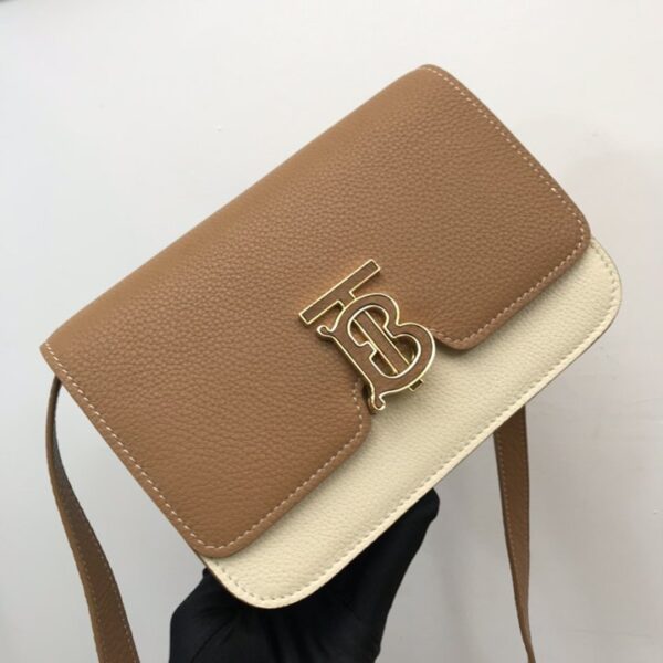 Burberry バーバリー  レディースバッグ  SIZE:21x16x6cm