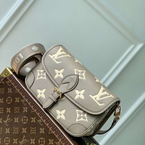 Louis Vuitton ルイヴィトン レディースバッグ  SIZE:23x16x8.5cm