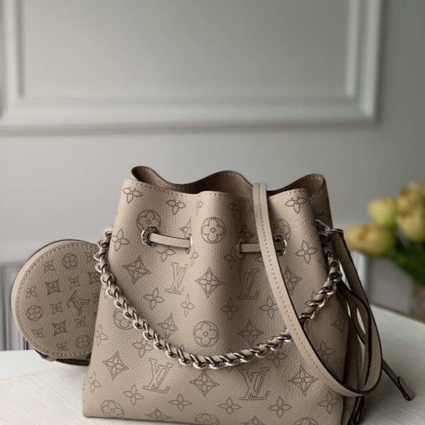 Louis Vuitton ルイヴィトン レディースバッグ  SIZE:22x19x14cm
