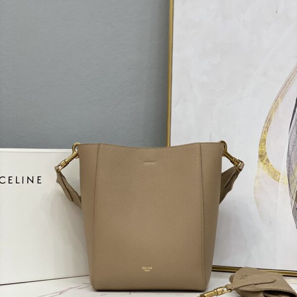 CELINE セリーヌ レディースバッグ  SIZE:24.5x17.5x12cm