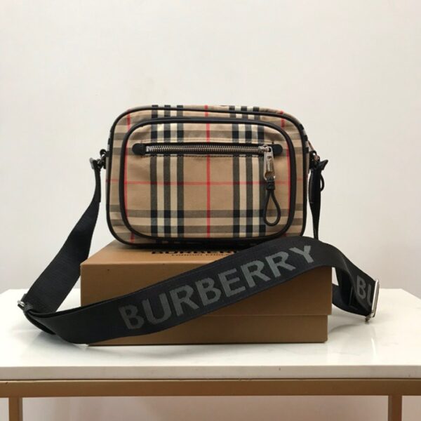 Burberry バーバリー カメラバッグ (メンズ)(レディース) NB241547