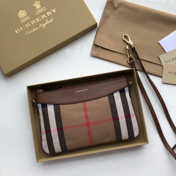Burberry バーバリー  レディースバッグ  SIZE:26x16.5cm