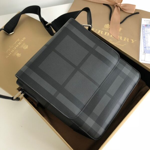 Burberry バーバリー バッグ NB241598