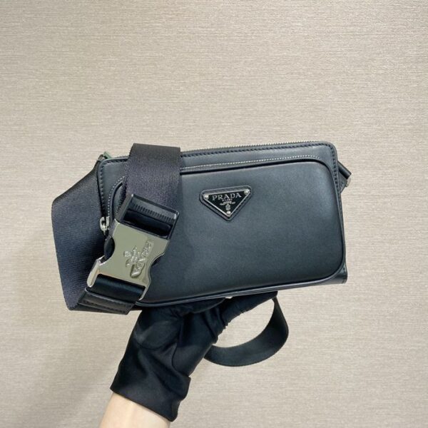Prada プラダ ショルダーバッグ (メンズ)(レディース) NB243197