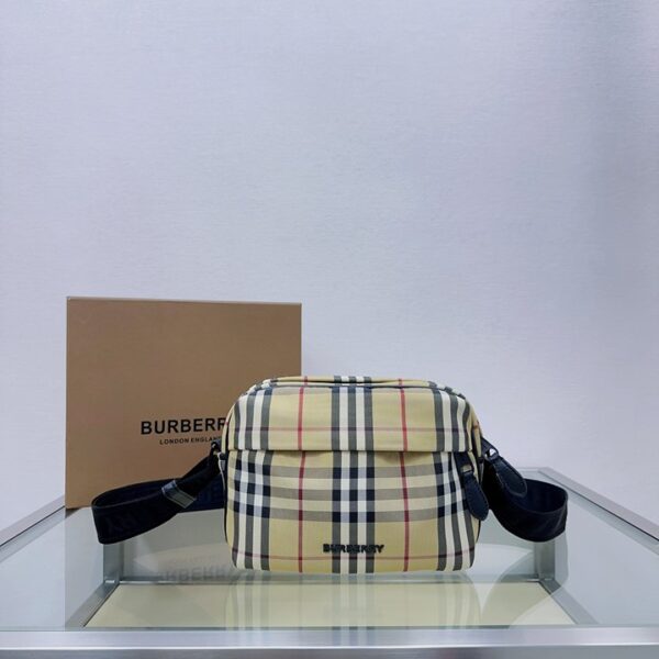 Burberry バーバリー  レディースバッグ  SIZE:28x5x14cm