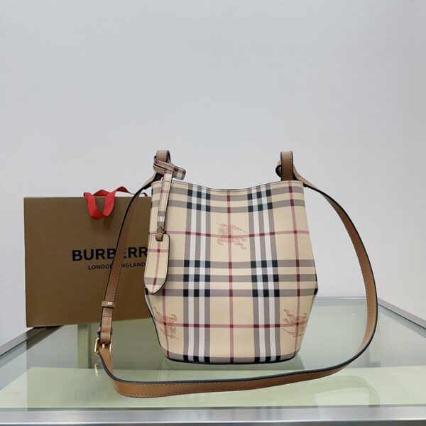 Burberry バーバリー  レディースバッグ  SIZE:23.5x18.5x15cm