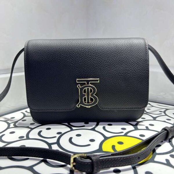 Burberry バーバリー  レディースバッグ  SIZE:21x16x6cm