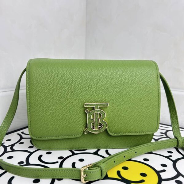 Burberry バーバリー  レディースバッグ  SIZE:21x16x6cm