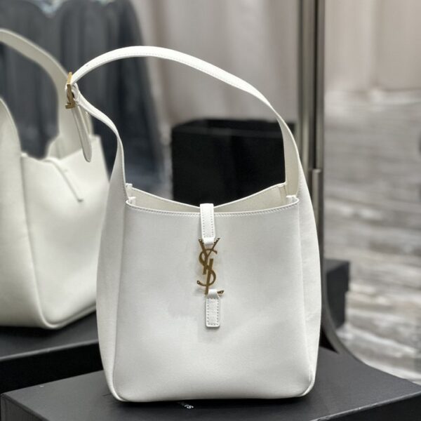 Prada プラダ レディースバッグ  SIZE:23x22x8cm