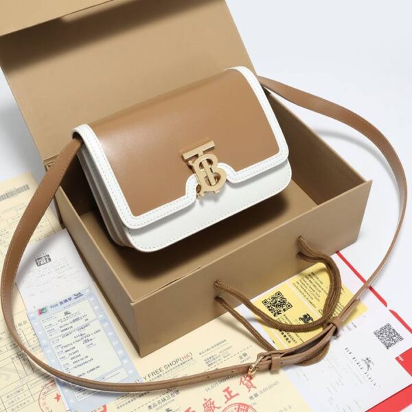 Burberry バーバリー  レディースバッグ  SIZE:21x16x6cm