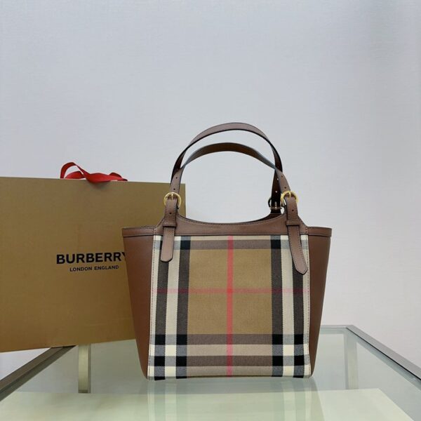 Burberry バーバリー  レディースバッグ  SIZE:29.5x26x15.5cm