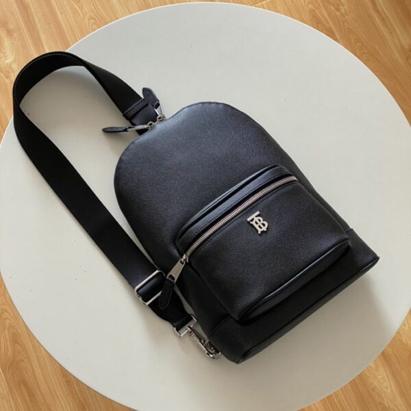 Burberry バーバリー ショルダーバッグ NB246353